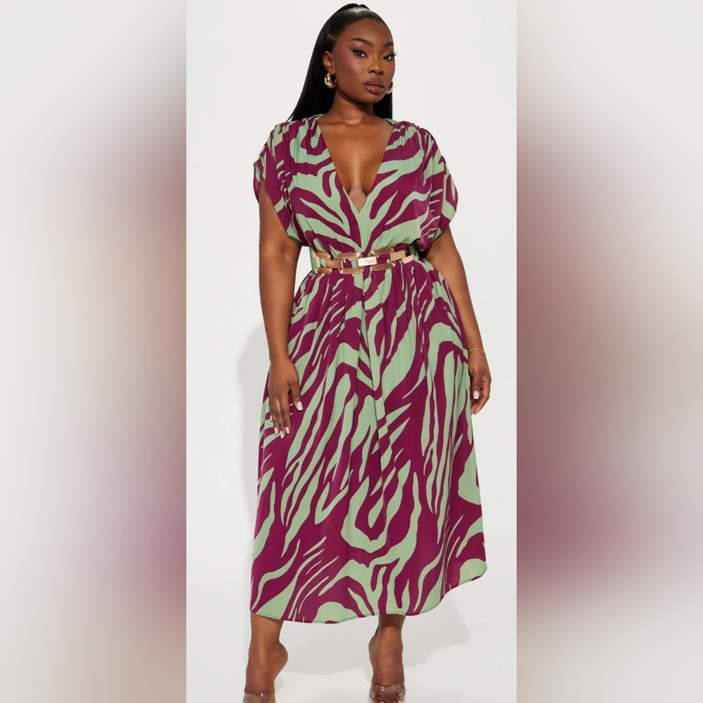 Fashion Nova Elegant Purple and Green Women's Dress